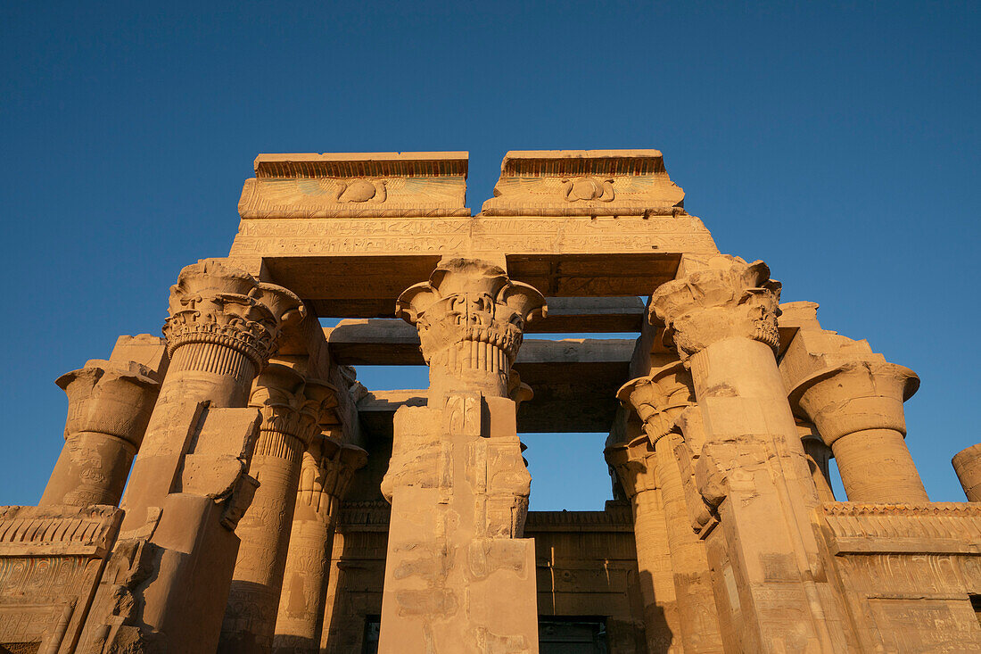 Day Tour from Luxor To Kom Ombo and Edfu