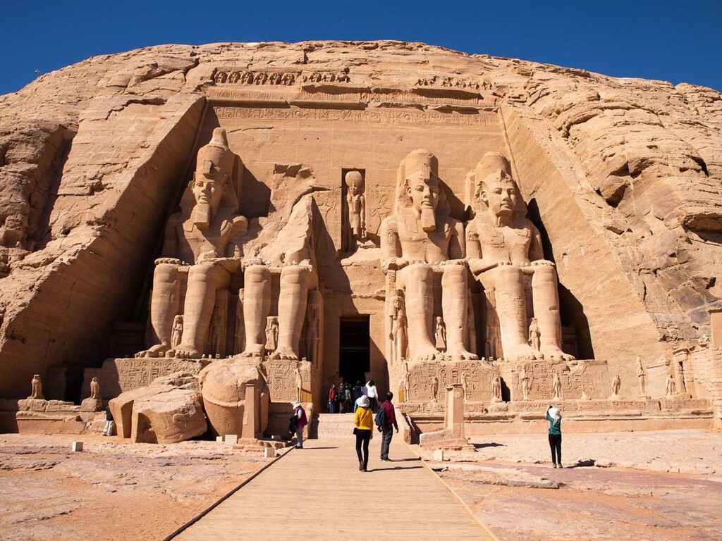 Cairo to Luxor Day Tour by Plane