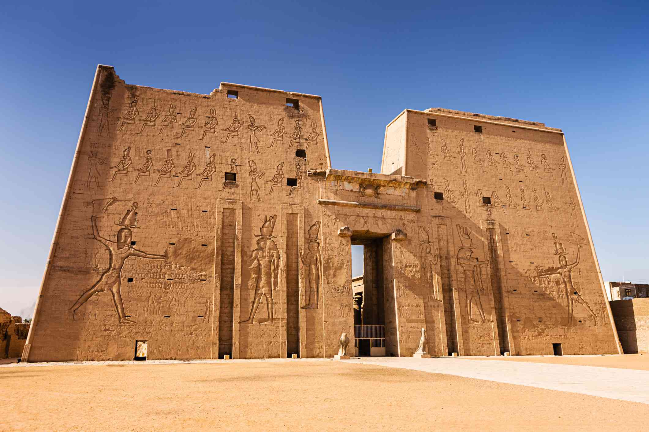 Day Tour from Luxor To Kom Ombo and Edfu